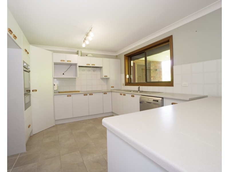764A Henry Lawson Drive, Picnic Point NSW 2213