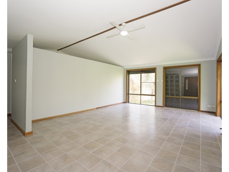 764A Henry Lawson Drive, Picnic Point NSW 2213