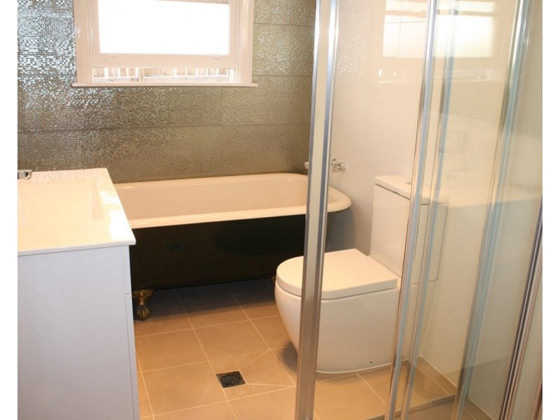 2 Mahnken Avenue, Revesby NSW 2212