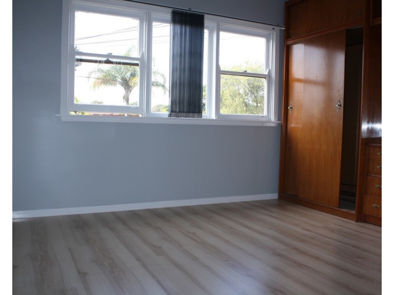 2 Mahnken Avenue, Revesby NSW 2212