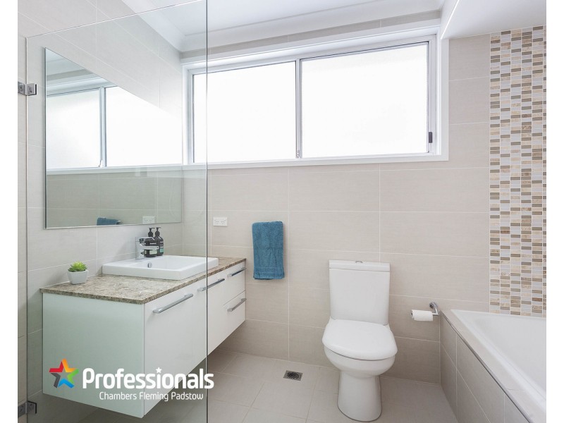 8 Langdale Avenue, Revesby NSW 2212