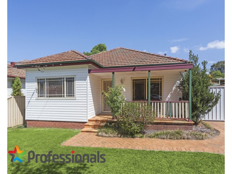 2  Snowsill Avenue, Revesby NSW 2212