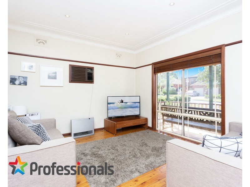 2  Snowsill Avenue, Revesby NSW 2212
