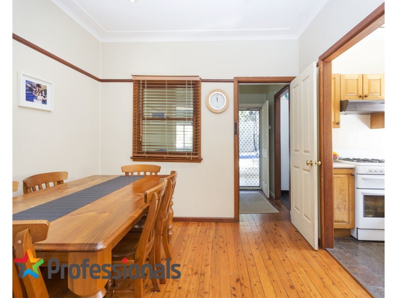 2  Snowsill Avenue, Revesby NSW 2212