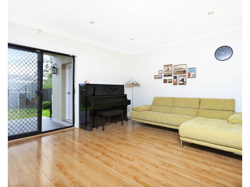 32 Lang Street, Padstow NSW 2211