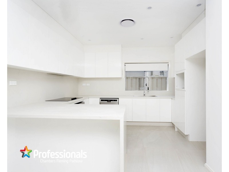 69 Burns Road, Picnic Point NSW 2213