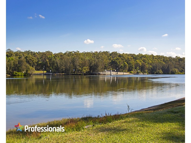 754A Henry Lawson Drive, Picnic Point NSW 2213