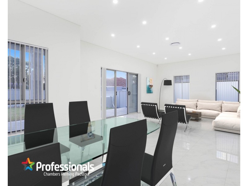 11 Park Street, Peakhurst NSW 2210