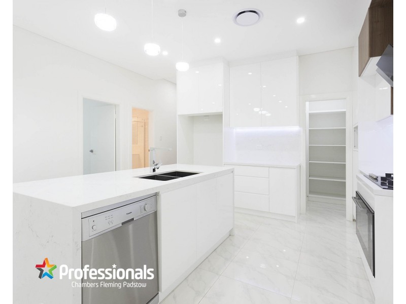 11 Park Street, Peakhurst NSW 2210