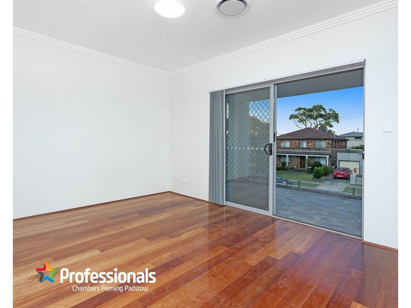 11 Park Street, Peakhurst NSW 2210