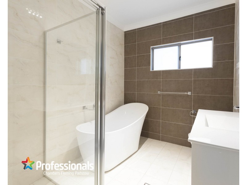 11 Park Street, Peakhurst NSW 2210