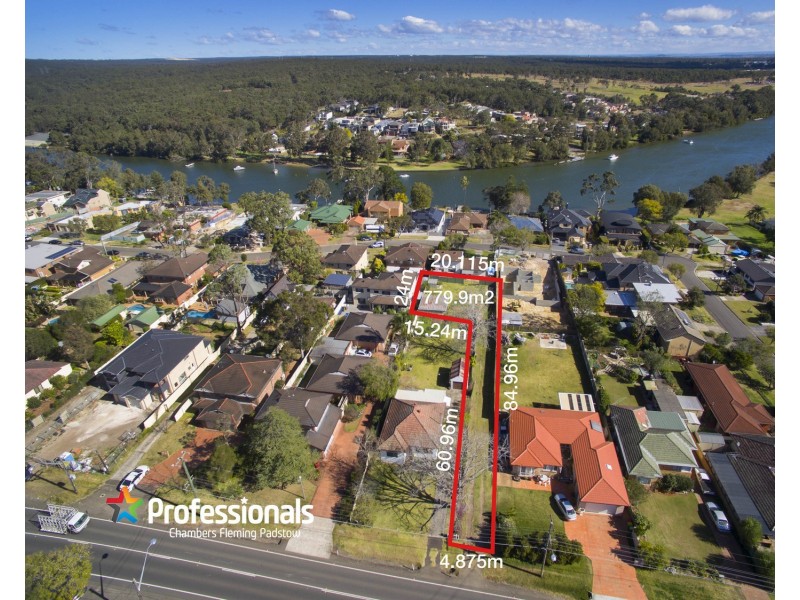 666 Henry Lawson Drive, East Hills NSW 2213