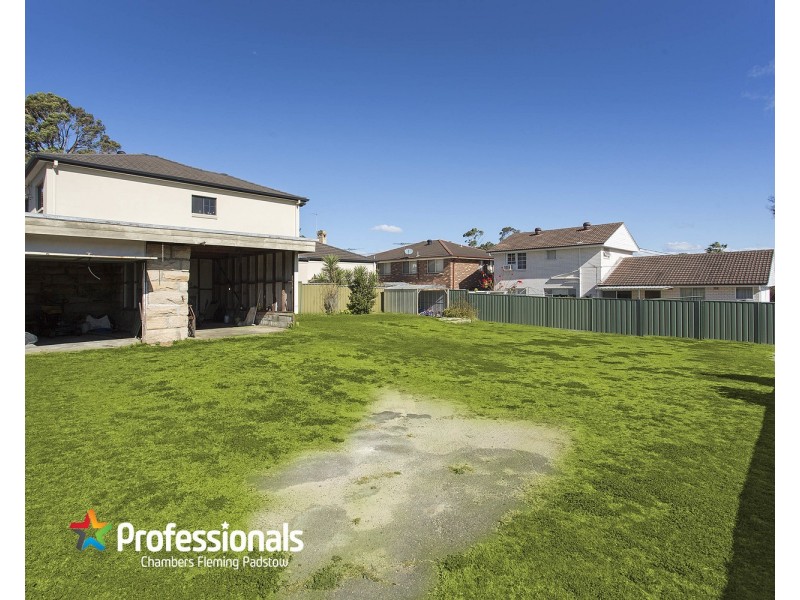 666 Henry Lawson Drive, East Hills NSW 2213