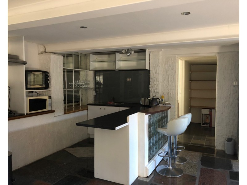 2B Forshaw Avenue, Peakhurst NSW 2210