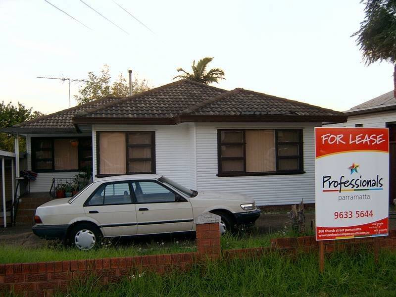 18 Bristol Street, Merrylands NSW 2160