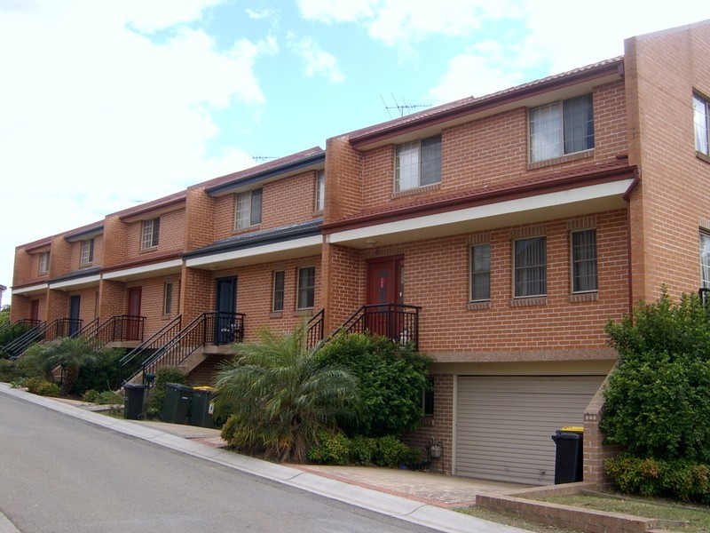 8 Dartbrook Road, Auburn NSW 2144