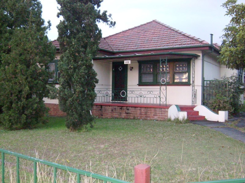 325 Woodville Road, Guildford NSW 2161