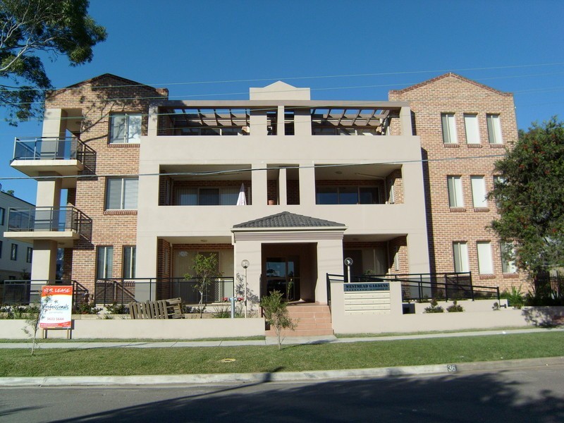 36-38 Lydbrook Street, Westmead NSW 2145