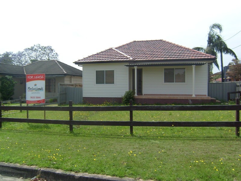 52 Bangor Street, Guildford NSW 2161