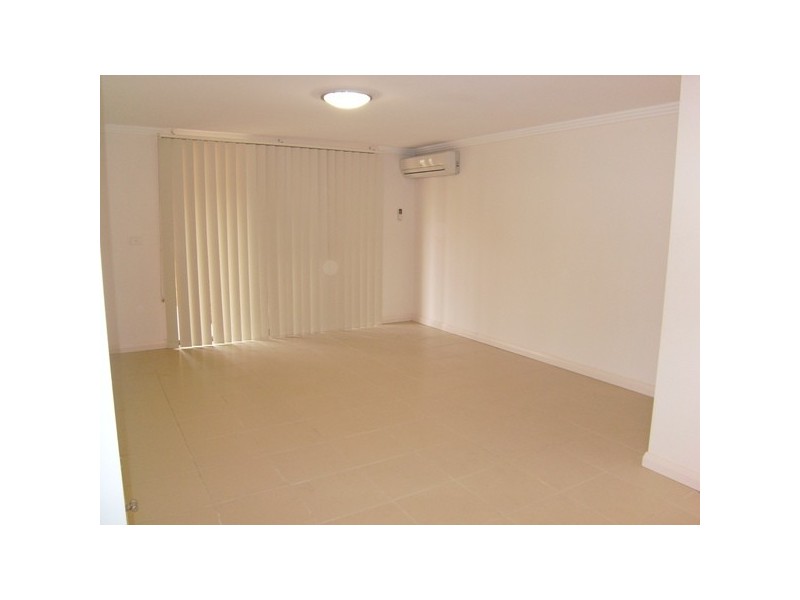 19-21 Lydbrook Street, Westmead NSW 2145