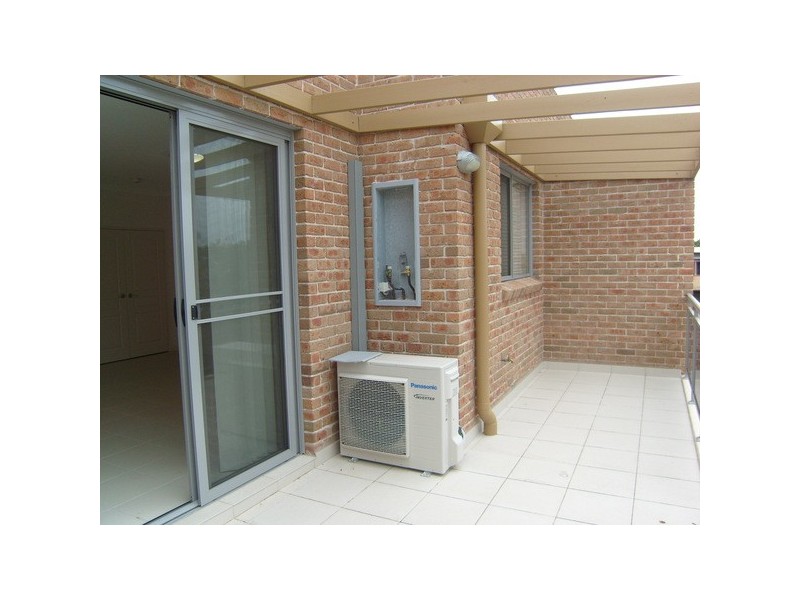 19-21 Lydbrook Street, Westmead NSW 2145