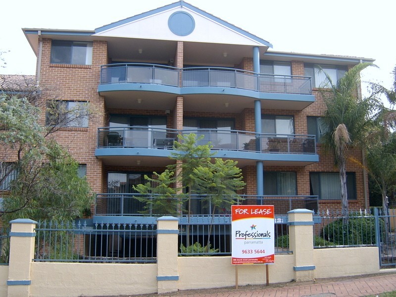 2-4 Priddle Street, Westmead NSW 2145