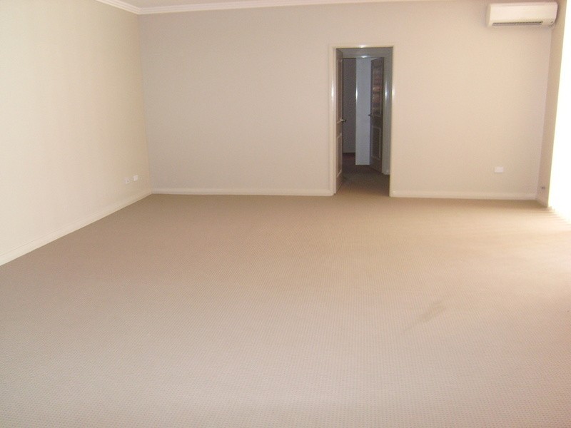 18 Kilbenny Street Street, Kellyville Ridge NSW 2155