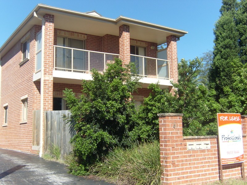 4 Holdsworth Street, Merrylands NSW 2160