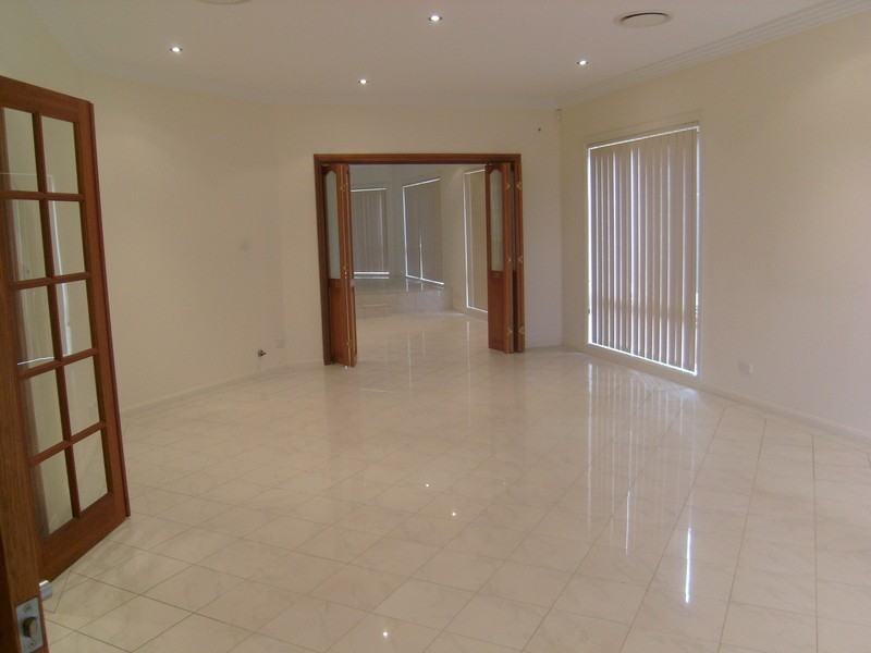 18 Targo Road, Girraween NSW 2145