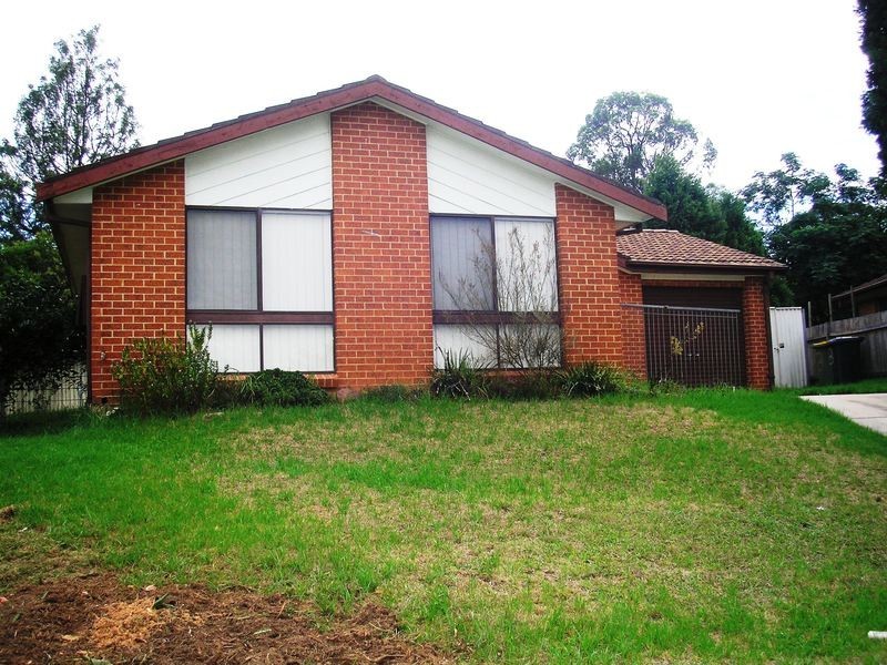3 Cumberland Place, Colyton NSW 2760