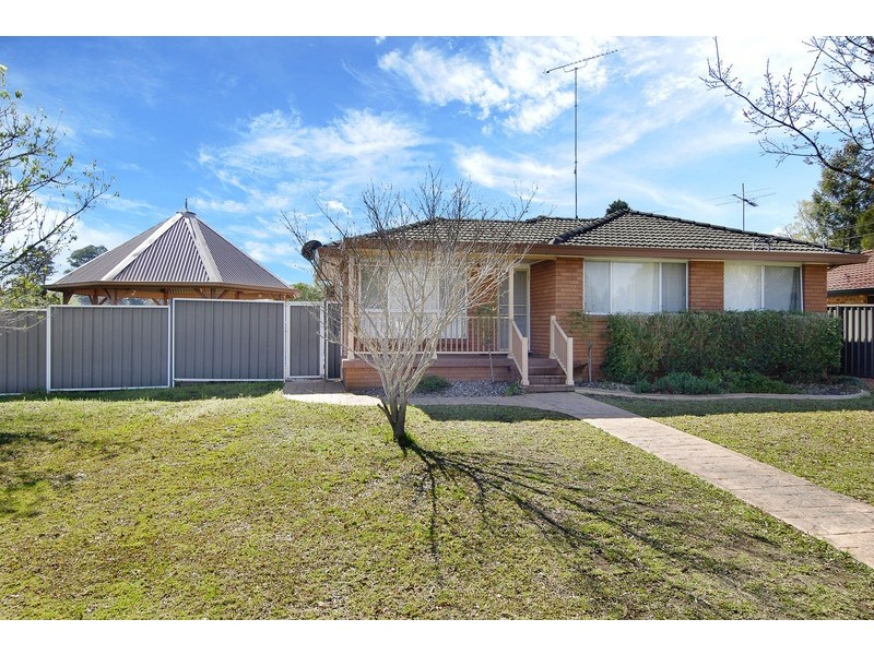 58 Greenway  Drive, South Penrith NSW 2750