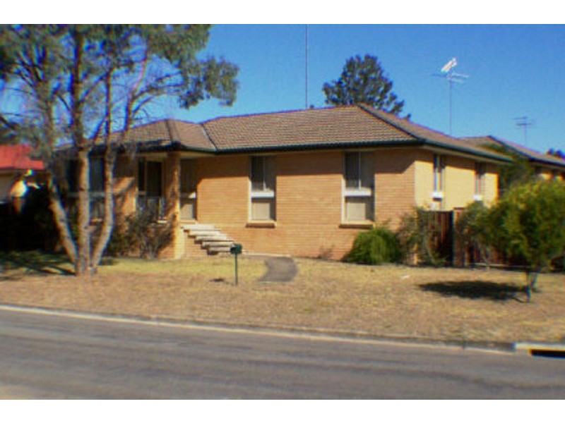 3 Snowden Street, Jamisontown NSW 2750