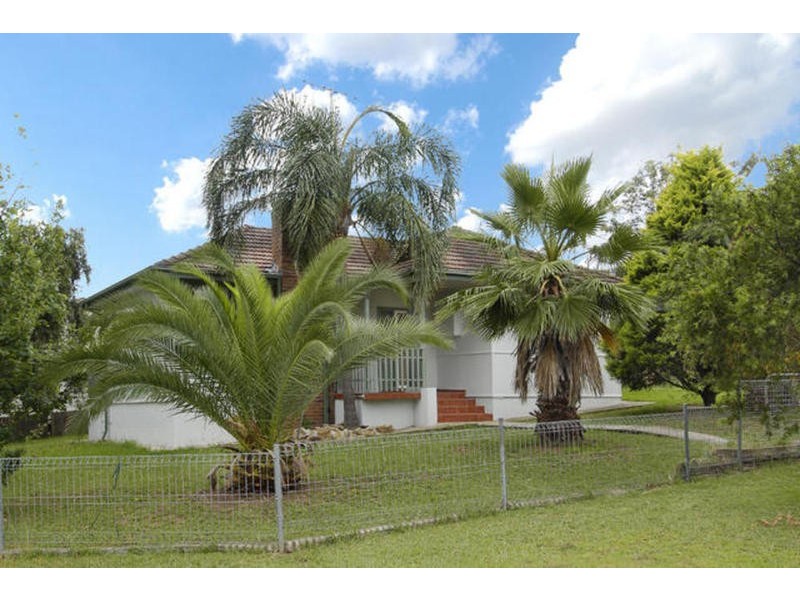 8 Flint Street, Penrith NSW 2750