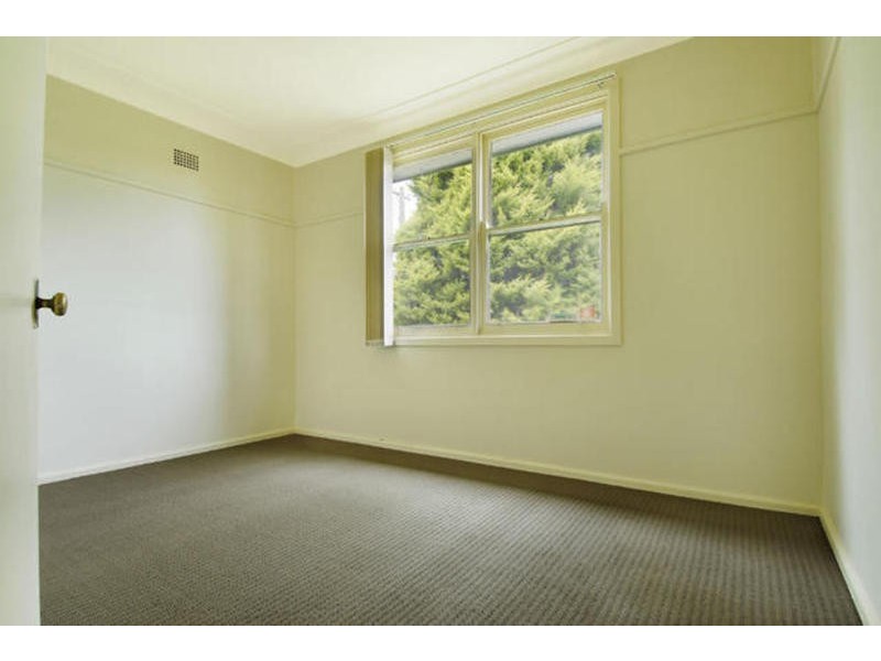 8 Flint Street, Penrith NSW 2750