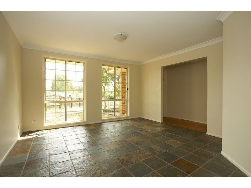 6 Spinosa Place, Glenmore Park NSW 2745