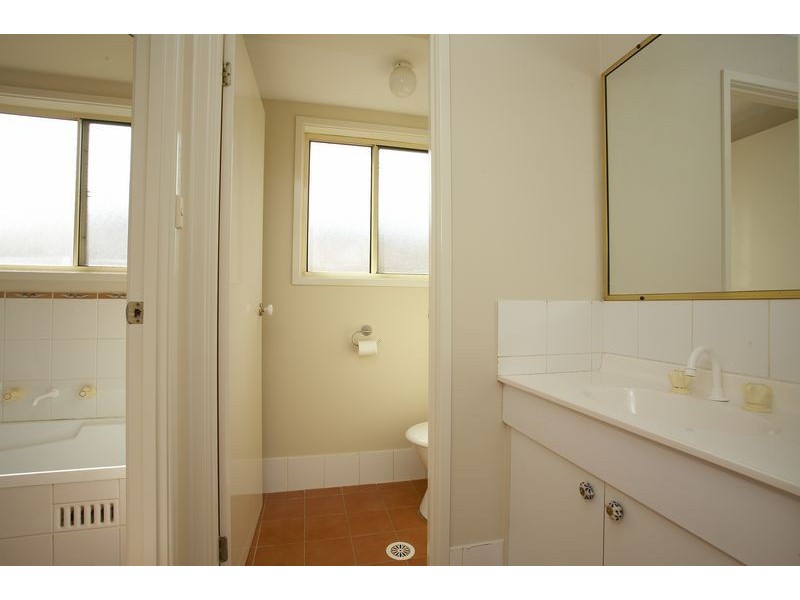 6 Spinosa Place, Glenmore Park NSW 2745