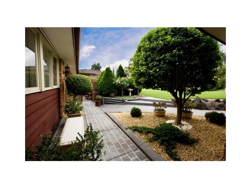 15 Racecourse Road, South Penrith NSW 2750