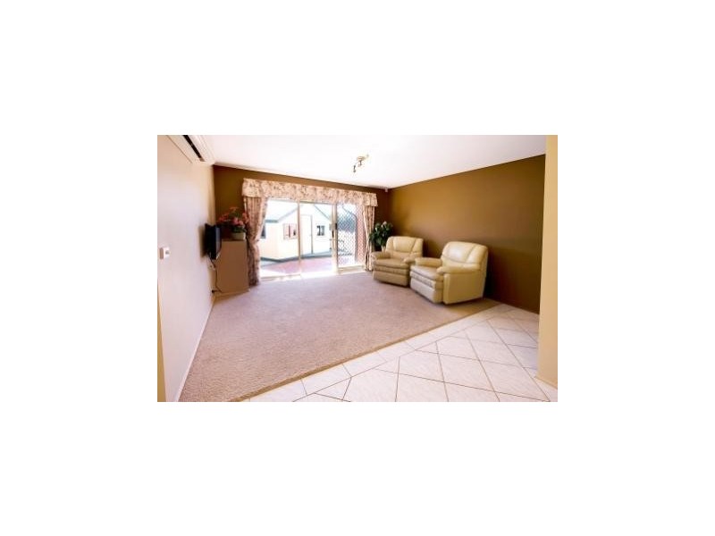 10 Bunya Place, Glenmore Park NSW 2745
