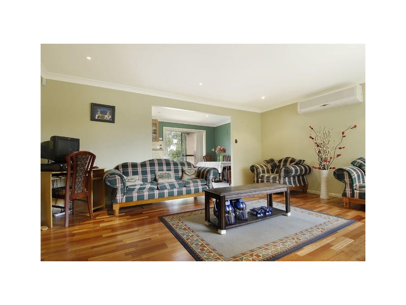 12 Lockyer Avenue, Werrington County NSW 2747