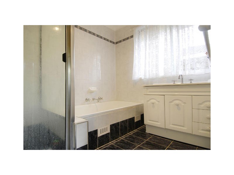 12 Lockyer Avenue, Werrington County NSW 2747