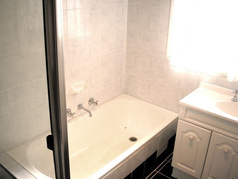 12 Lockyer Avenue, Werrington County NSW 2747