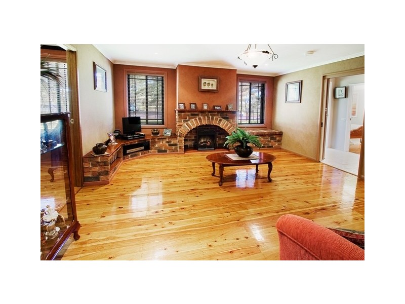 36 Racecourse Road, South Penrith NSW 2750