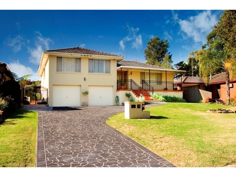 10 Greenway Drive, South Penrith NSW 2750