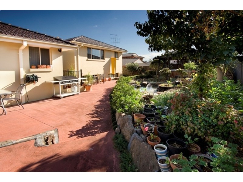 10 Greenway Drive, South Penrith NSW 2750