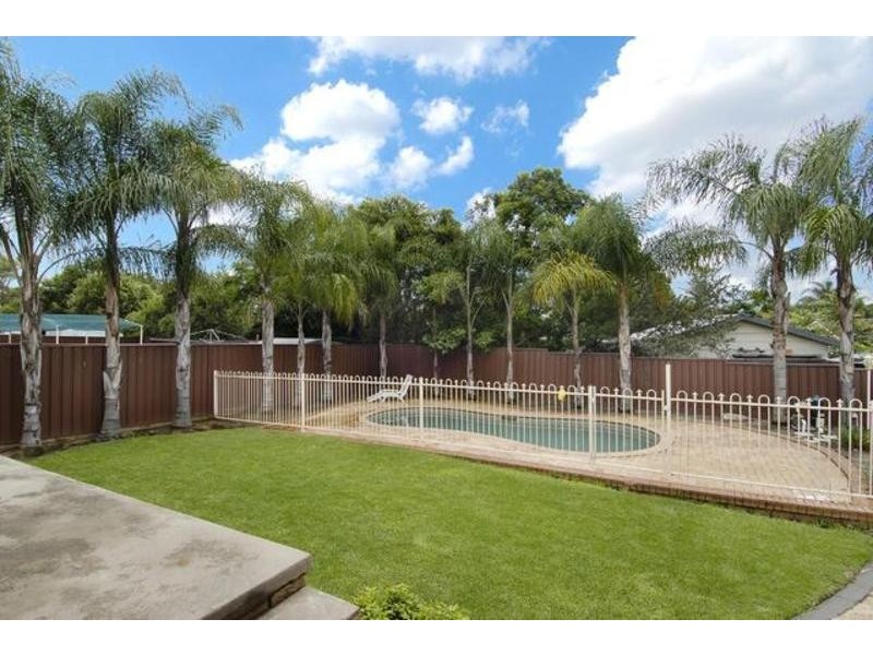 12 Lockyer Avenue, Werrington County NSW 2747