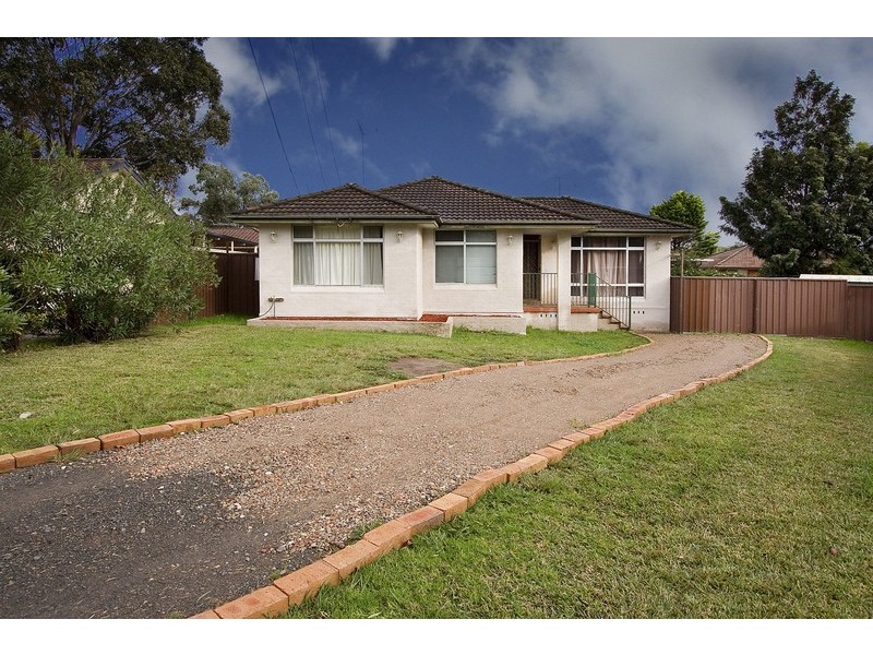 4 Deeside Close, South Penrith NSW 2750