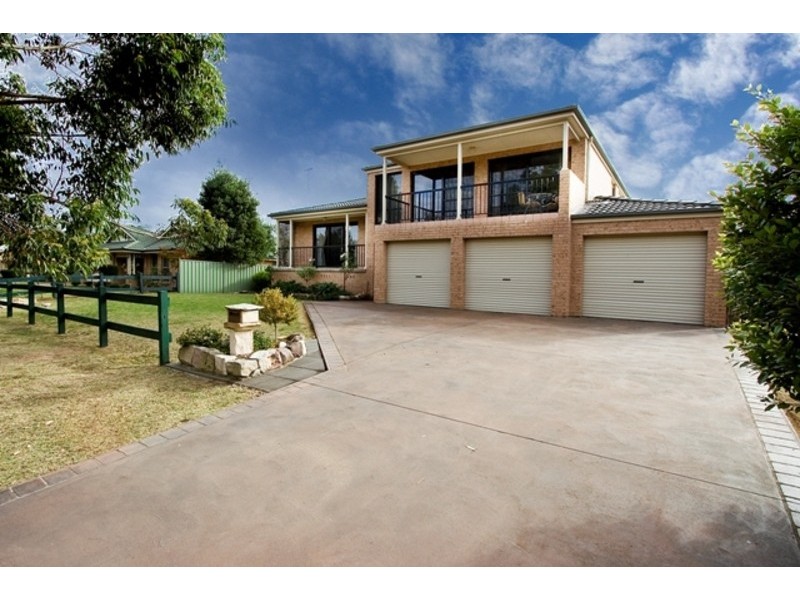 73 Garswood Road, Glenmore Park NSW 2745