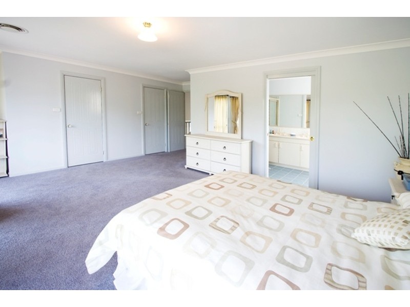 73 Garswood Road, Glenmore Park NSW 2745