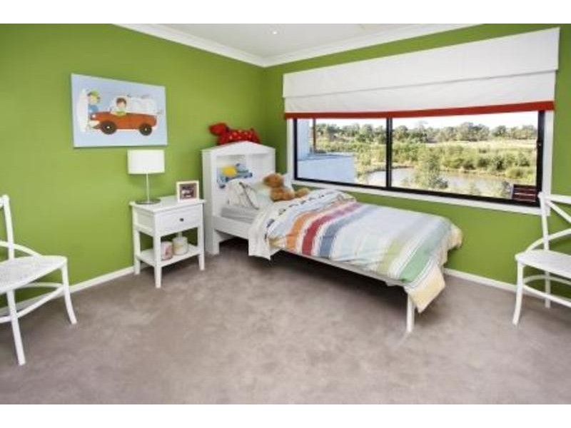 33 Fulmar Way, Cranebrook NSW 2749