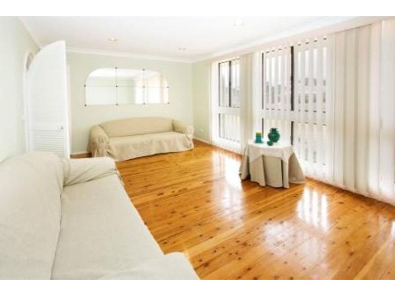 7 Singleton Avenue, Werrington County NSW 2747